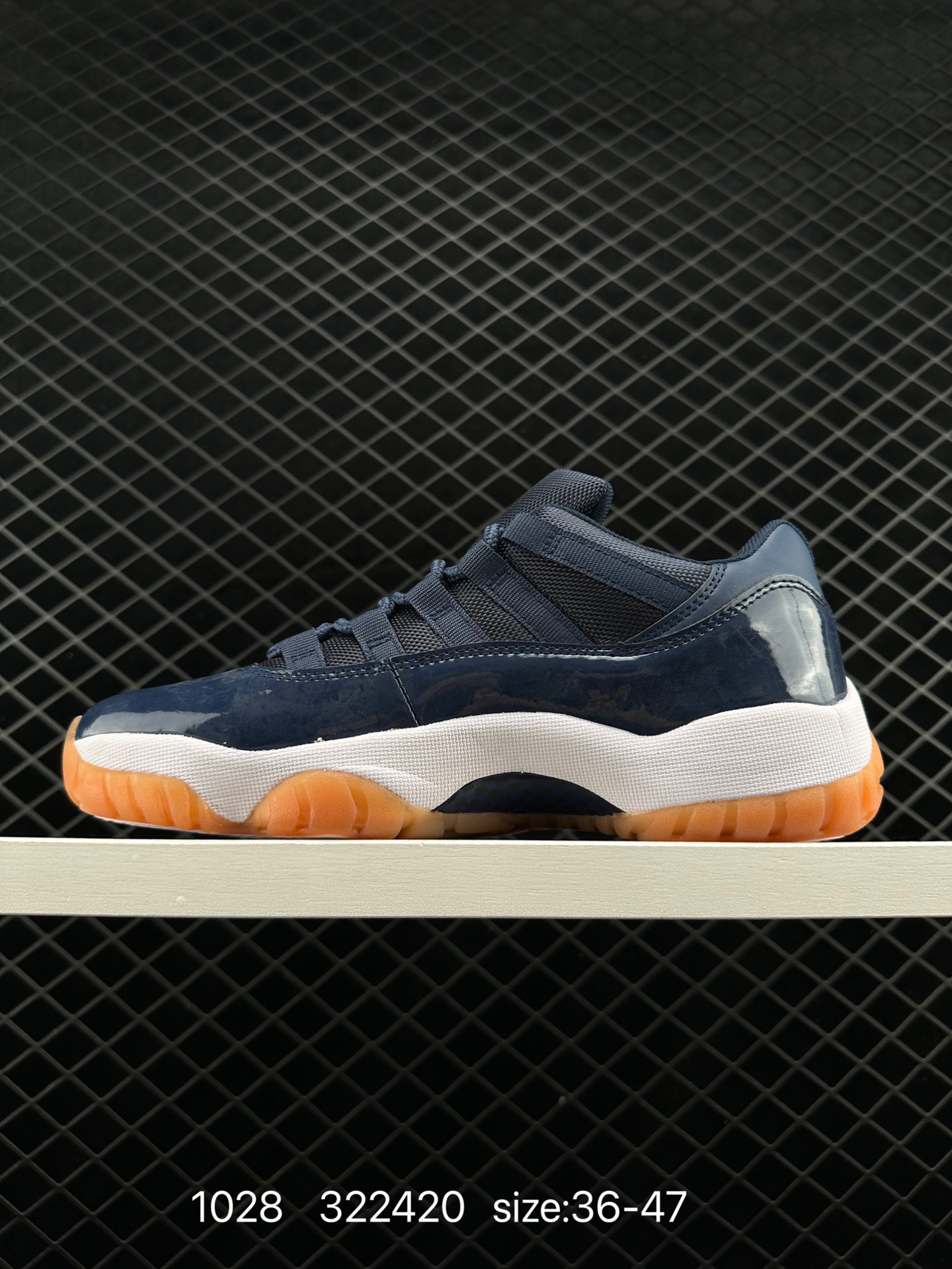 Nike Air Jordan 11 Retro Low LE